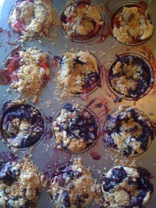 Blueberry & Strawberry Cupcake Pie Messy but Delicious